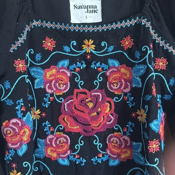 Savanna Jane Black Rose Floral Embroidered Crop Top - Picture 6 of 6